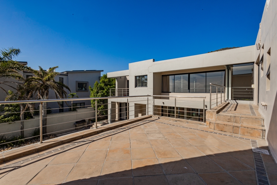 6 Bedroom Property for Sale in Baronetcy Estate Western Cape